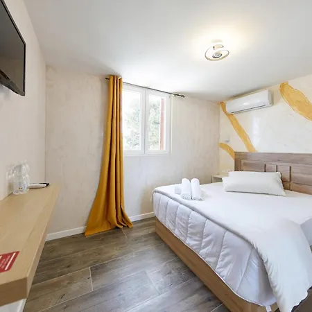 Hostel De Helene *